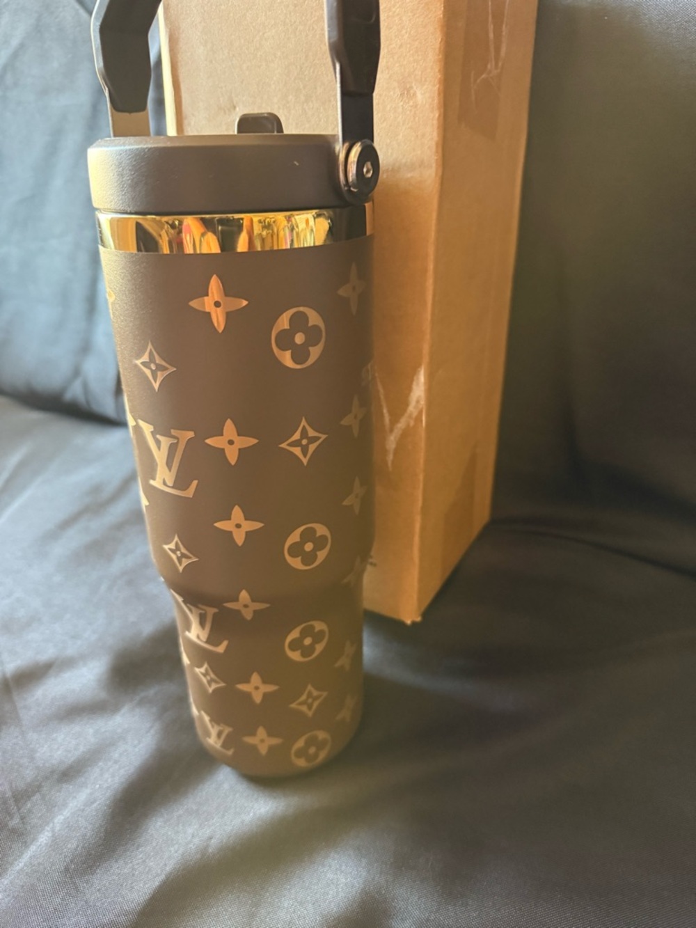 New Stanley 30oz Laser LEngravedV Tumbler - Brown/Gold Handle Flip Lid - Picture 4 of 6